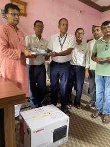 गोडैता नगरपालिकाद्वारा १३ स्वास्थ्य संस्थालाई ल्यापटप र ९ संस्थालाई प्रिन्टर वितरण